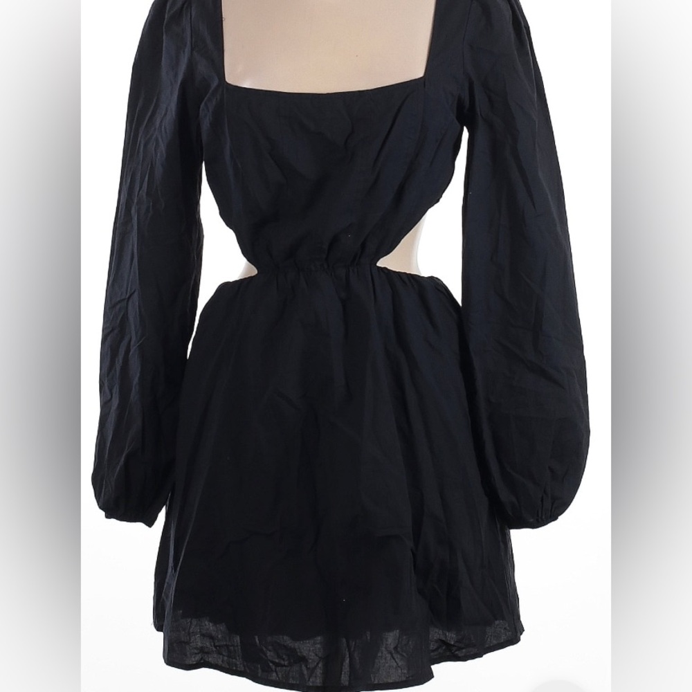 LE LIS CUTOUT COCKTAILS DRESS. SIZE S